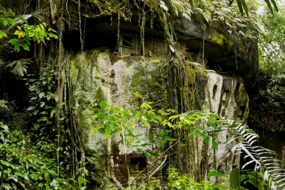 Túmulos para bebés em Pana Túmulos para bebés em Pana